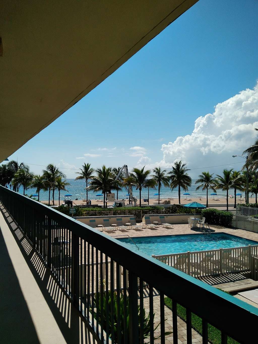 Merriweather Resort | 115 N Fort Lauderdale Beach Blvd, Fort Lauderdale, FL 33304 | Phone: (954) 462-5356
