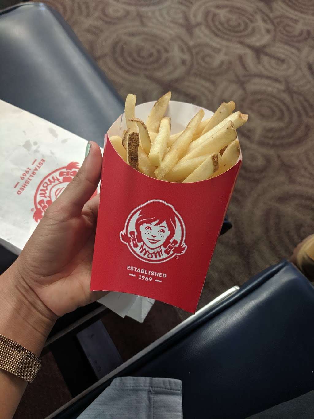 Wendys | Terminal 2, 3200 E Sky Harbor Blvd, Phoenix, AZ 85034, USA | Phone: (602) 244-9926