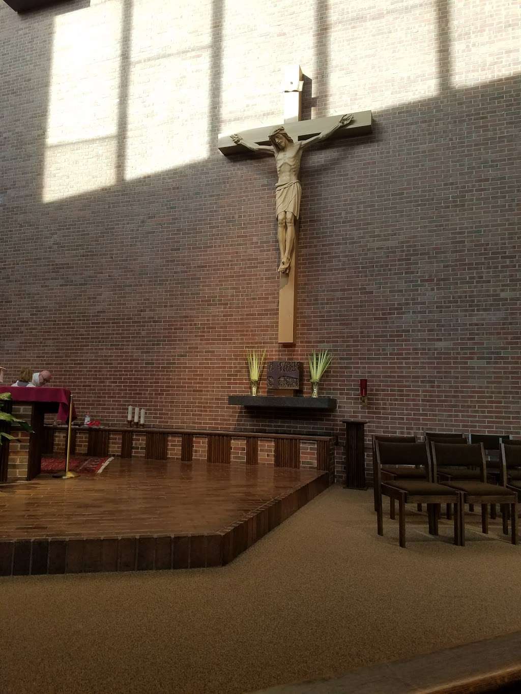Holy Ghost Catholic Church | 700 E 170th St, South Holland, IL 60473 | Phone: (708) 333-7011