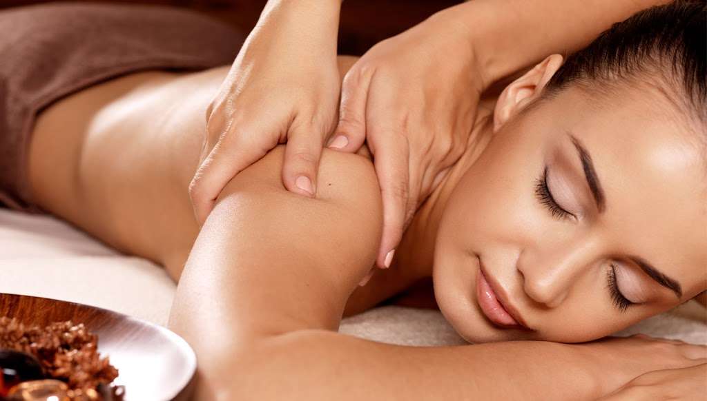 Massage Well | 5300 W Sahara Ave #203, Las Vegas, NV 89146, USA | Phone: (702) 710-7922