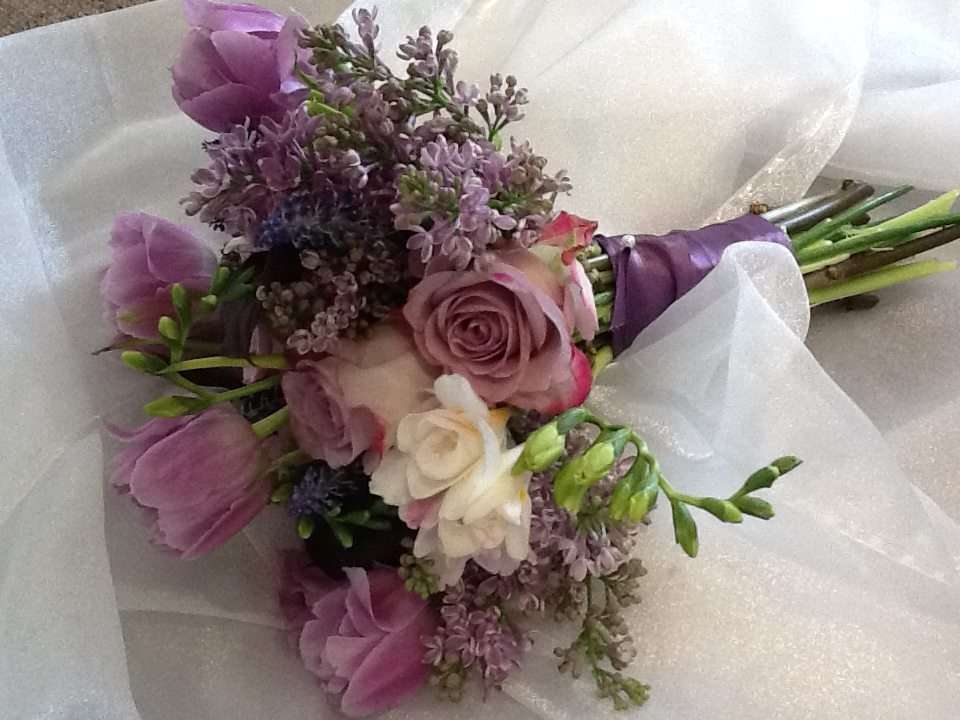 Artistry Florals | 18509 Statesville Rd B2, Cornelius, NC 28031, USA | Phone: (704) 892-9010
