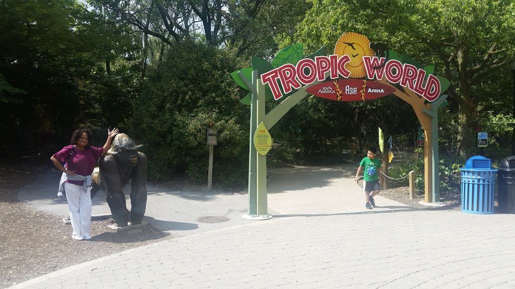 Tropic World | 3300 Golf Rd, Brookfield, IL 60513, USA | Phone: (708) 688-8000