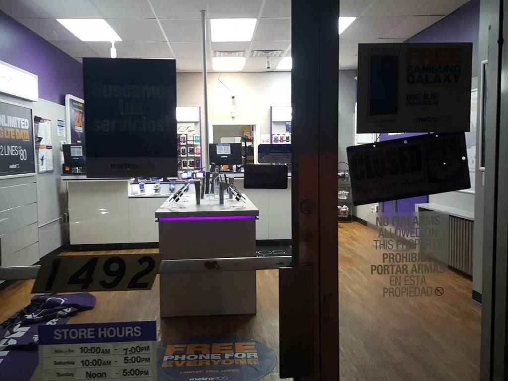 Metro by T-Mobile | Fields Corner, 1492 Dorchester Ave, Dorchester, MA 02122, USA | Phone: (617) 740-7003