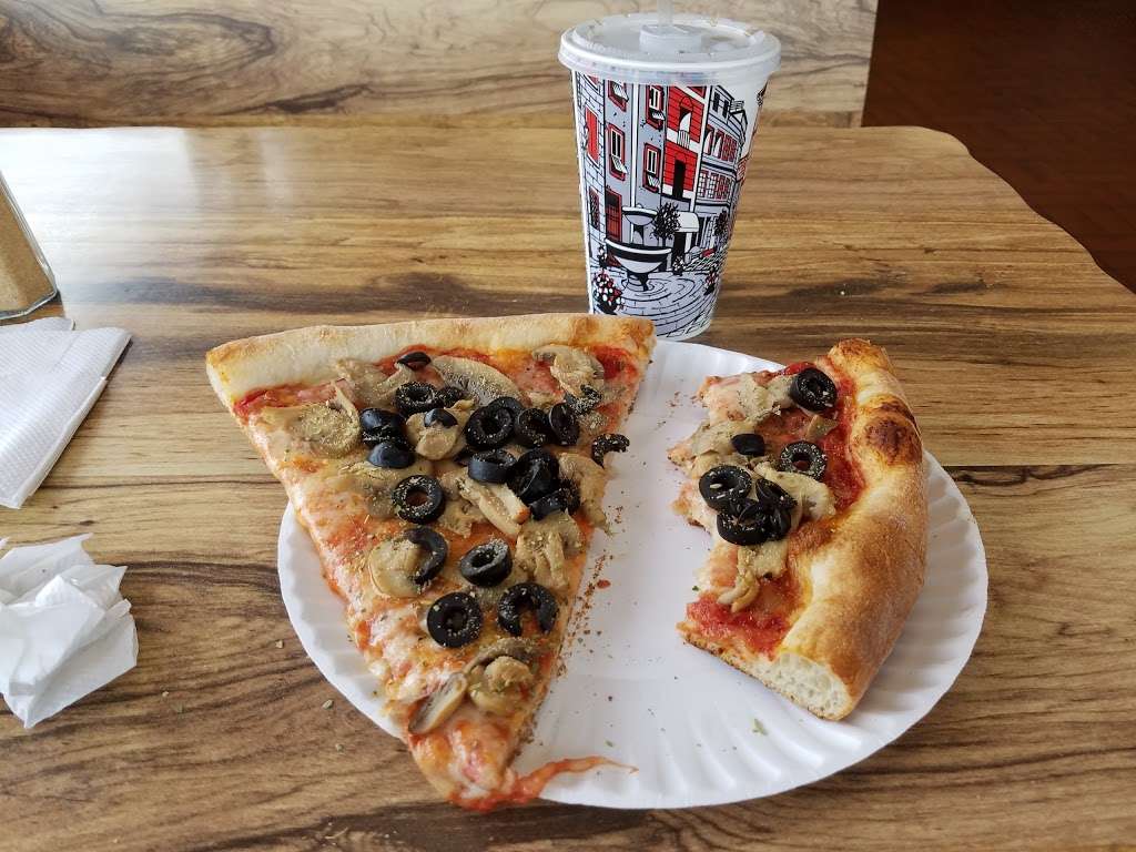 Rockys New York Pizza | 907 S Potomac St, Hagerstown, MD 21740, USA | Phone: (301) 791-6810