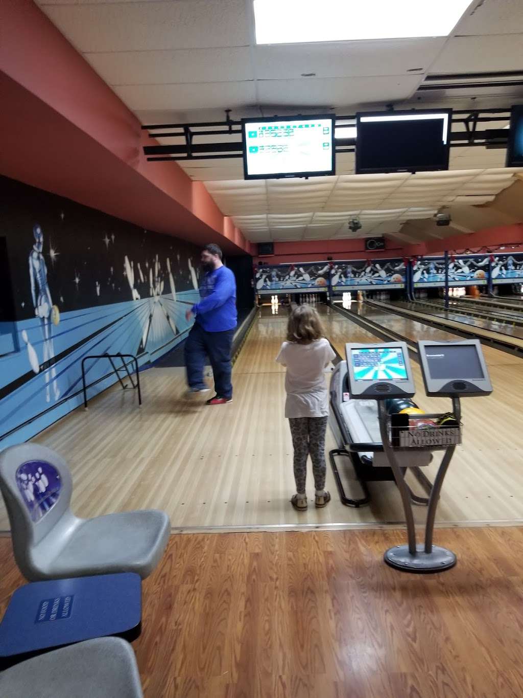 Mountainhome Bowling Center | 109 Golf Dr, Cresco, PA 18326, USA | Phone: (570) 595-2518