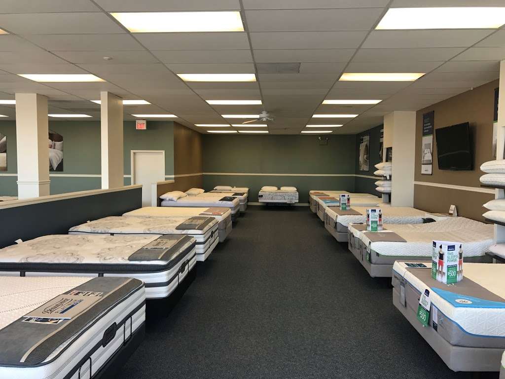 American Mattress | 1920 N Richmond Rd Rt 31, McHenry, IL 60051 | Phone: (815) 578-1006