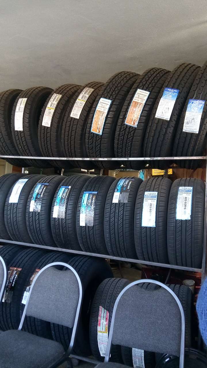 El JEFE TIRE SHOP | 11321 E US Hwy 40, Independence, MO 64055 | Phone: (816) 372-1242