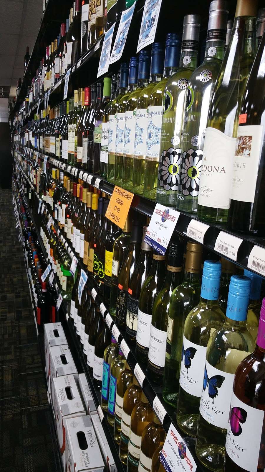 Worlds Liquors | 2422 NW Vivion Rd, Riverside, MO 64150 | Phone: (816) 587-9082