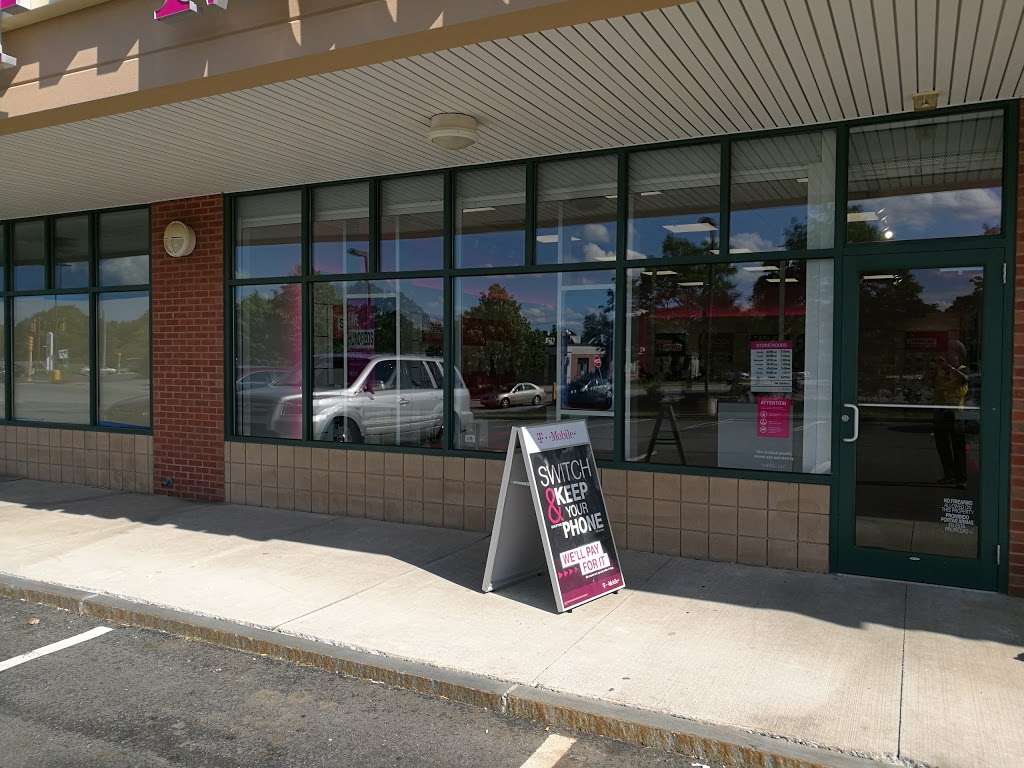 T-Mobile | 345 Main St, Tewksbury, MA 01876 | Phone: (978) 677-6151