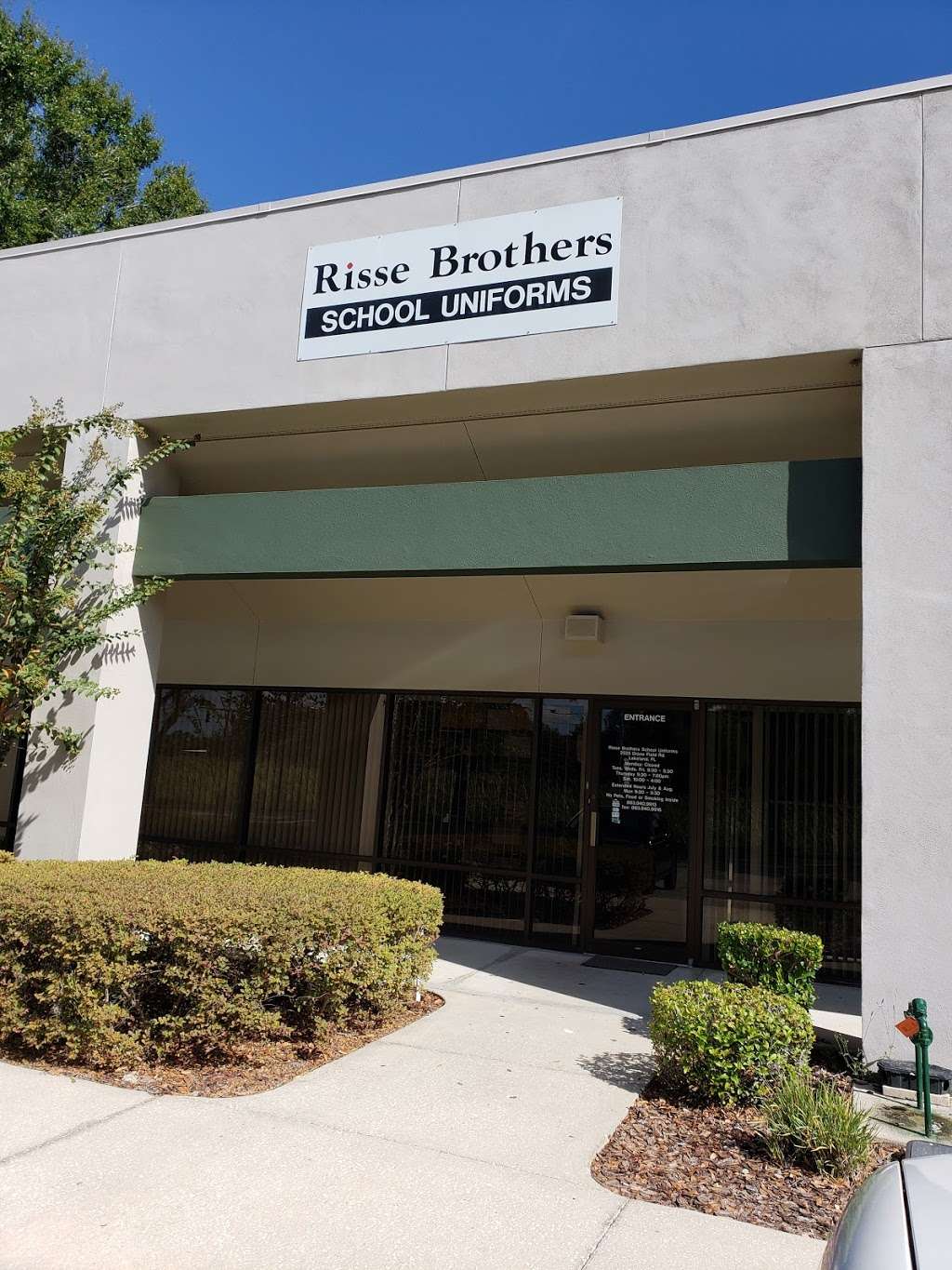 Risse Brothers School Uniforms | 2525 Drane Field Rd #11, Lakeland, FL 33811, USA | Phone: (863) 940-9913