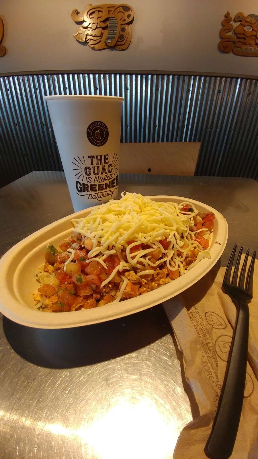 Chipotle Mexican Grill | 2341 Old Willow Rd, Glenview, IL 60025 | Phone: (847) 724-8580