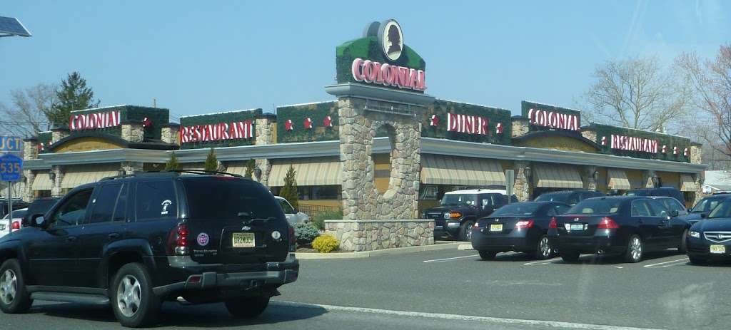 Colonial Diner-East Brunswick | 560 NJ-18, East Brunswick, NJ 08816, USA | Phone: (732) 254-4858