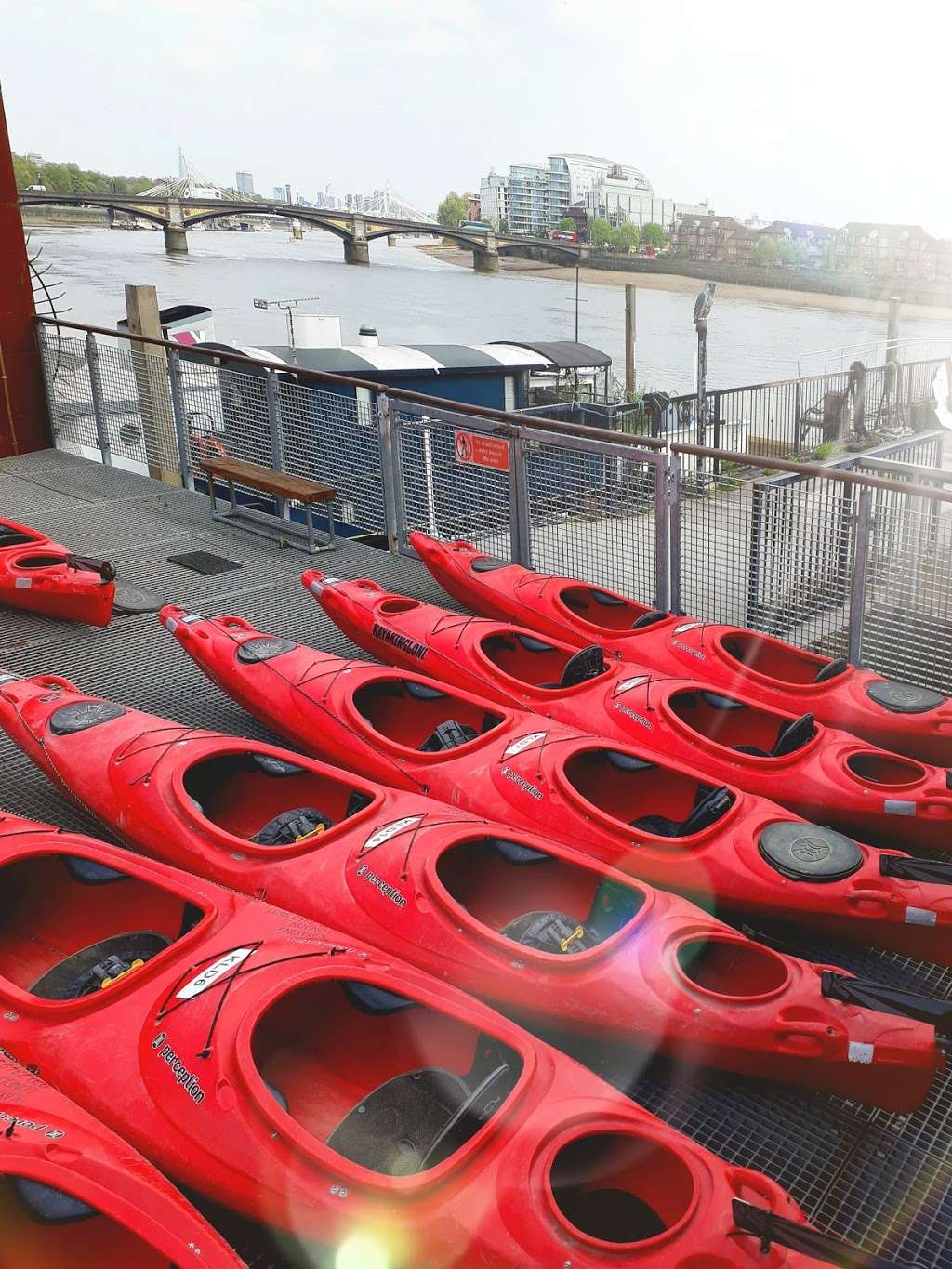 Kayaking London | Cremorne Riverside Cremorne Gardens, Lots Road, London SW10 0QH, UK | Phone: 020 8968 4500