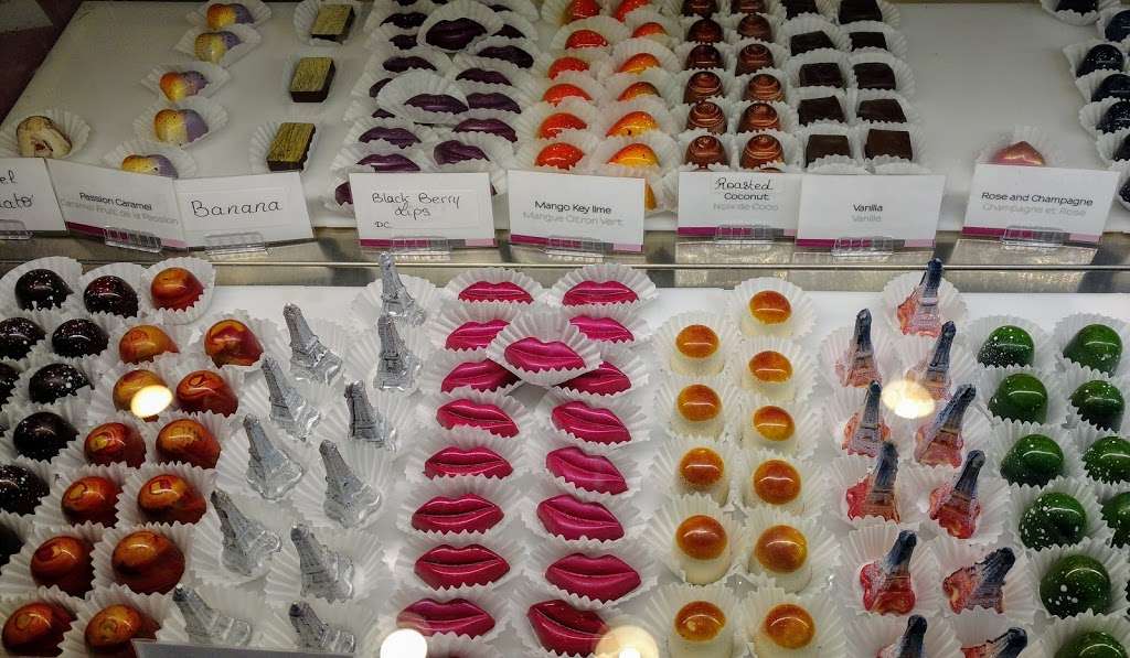 Le Macaron | 671 Front St #110, Celebration, FL 34747, USA | Phone: (321) 525-0289