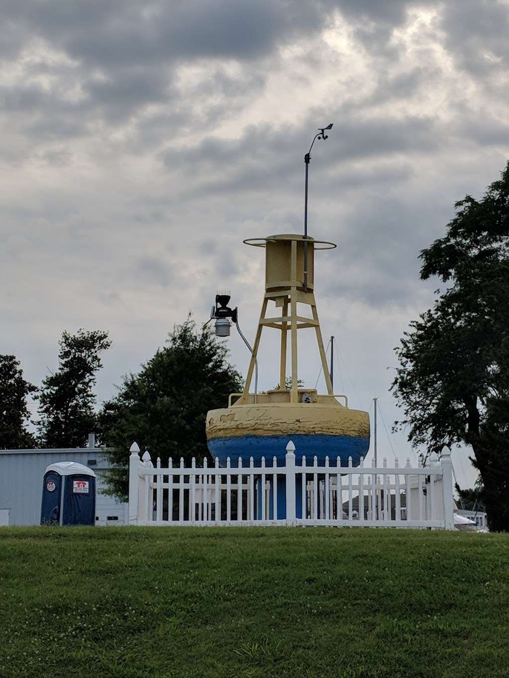 Chesapeake Biological Laboratory Visitors Center | 200 Farren Ave, Solomons, MD 20688, USA | Phone: (410) 326-7443