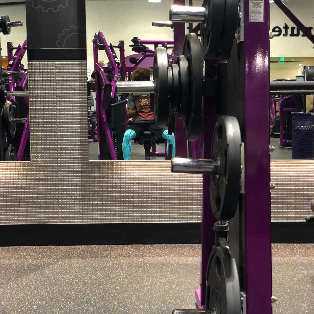 Planet Fitness | 300 SW Blue Pkwy D, Lees Summit, MO 64063, USA | Phone: (816) 287-8200