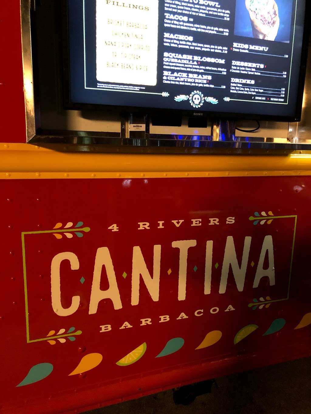 4R Cantina Barbacoa Food Truck | 1486 Buena Vista Dr, Orlando, FL 32830, USA | Phone: (844) 474-8377