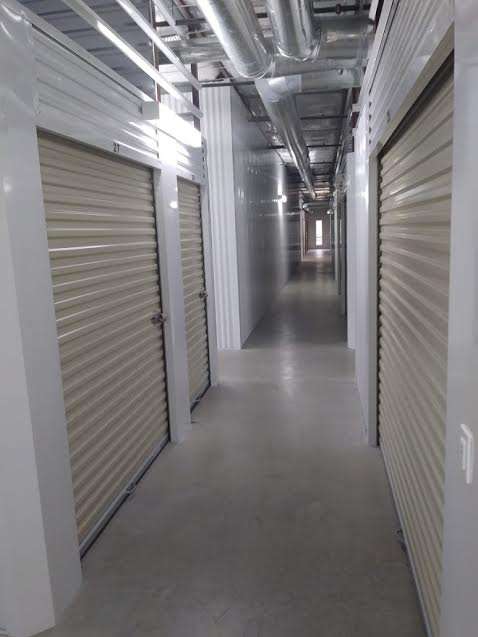 Mainland Self Storage | 7407 Mainland Dr, San Antonio, TX 78250, USA | Phone: (210) 314-6978