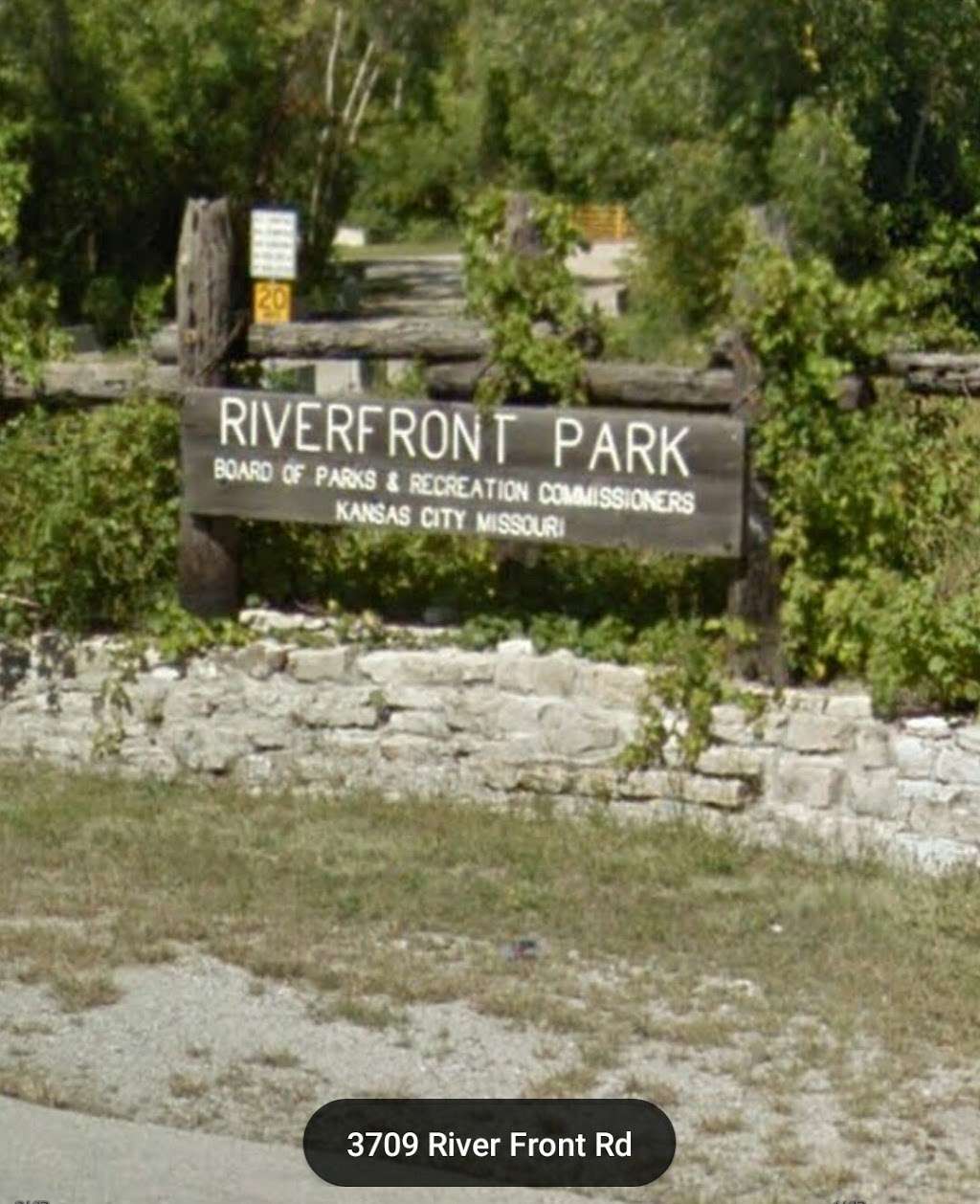 Riverfront Park | River Front Rd & N. Monroe Ave, Kansas City, MO 64130, USA | Phone: (816) 513-7500