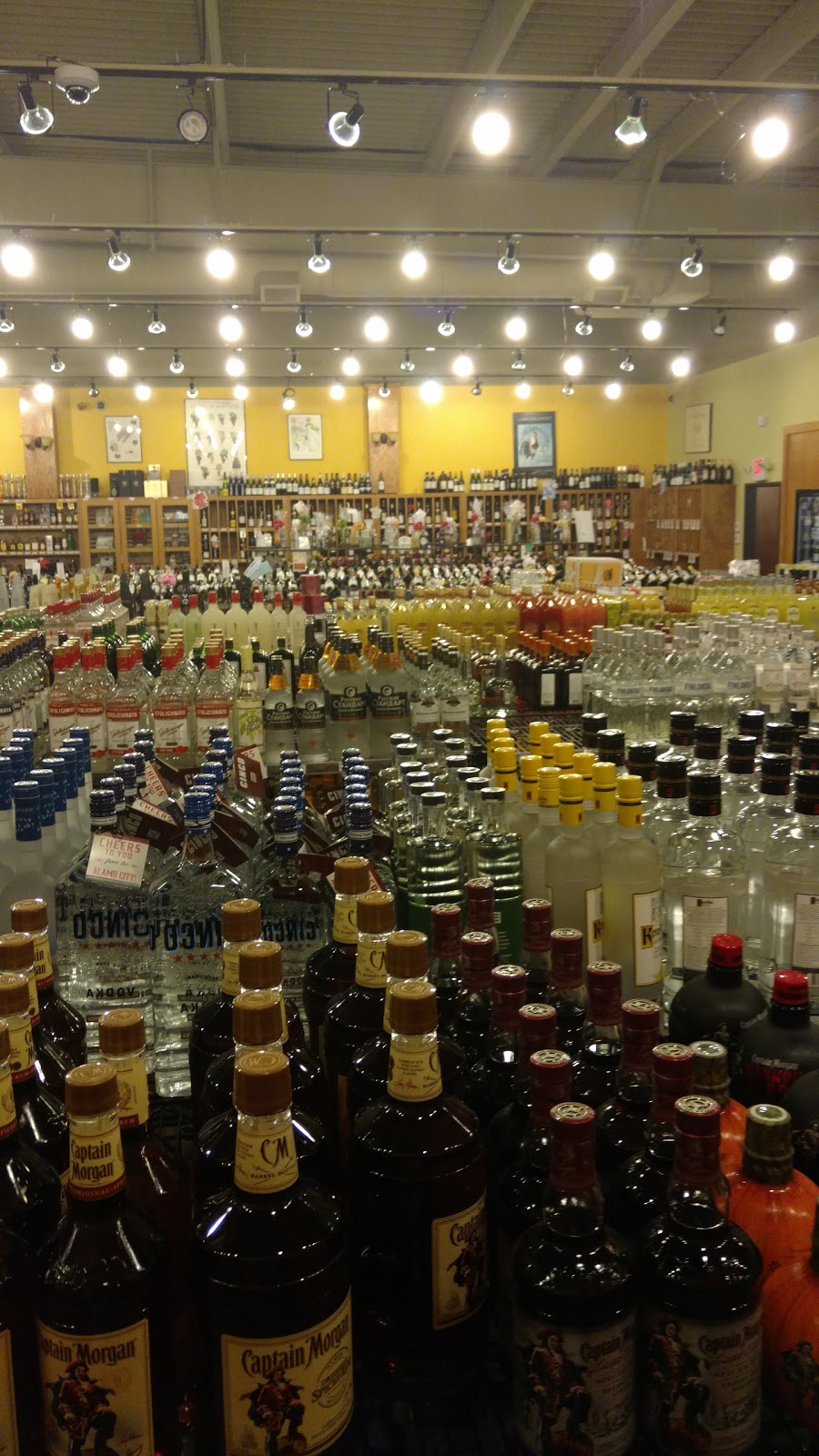 Twin Liquors | 5910 Babcock Rd Ste 210, San Antonio, TX 78240, USA | Phone: (210) 641-1028