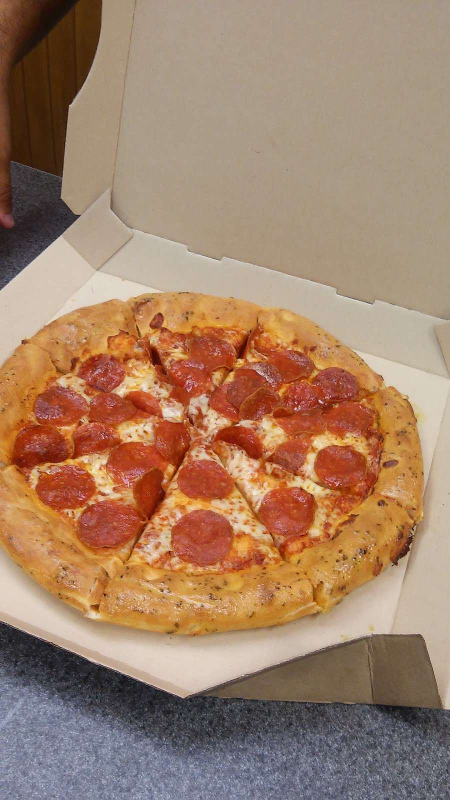 Pizza Hut | 8225 W Indian School Rd #1, Phoenix, AZ 85033, USA | Phone: (623) 873-1109