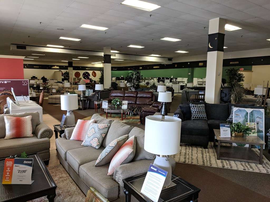 Aaron S Furniture Store 457 E Plaza Dr Mooresville Nc 28115 Usa