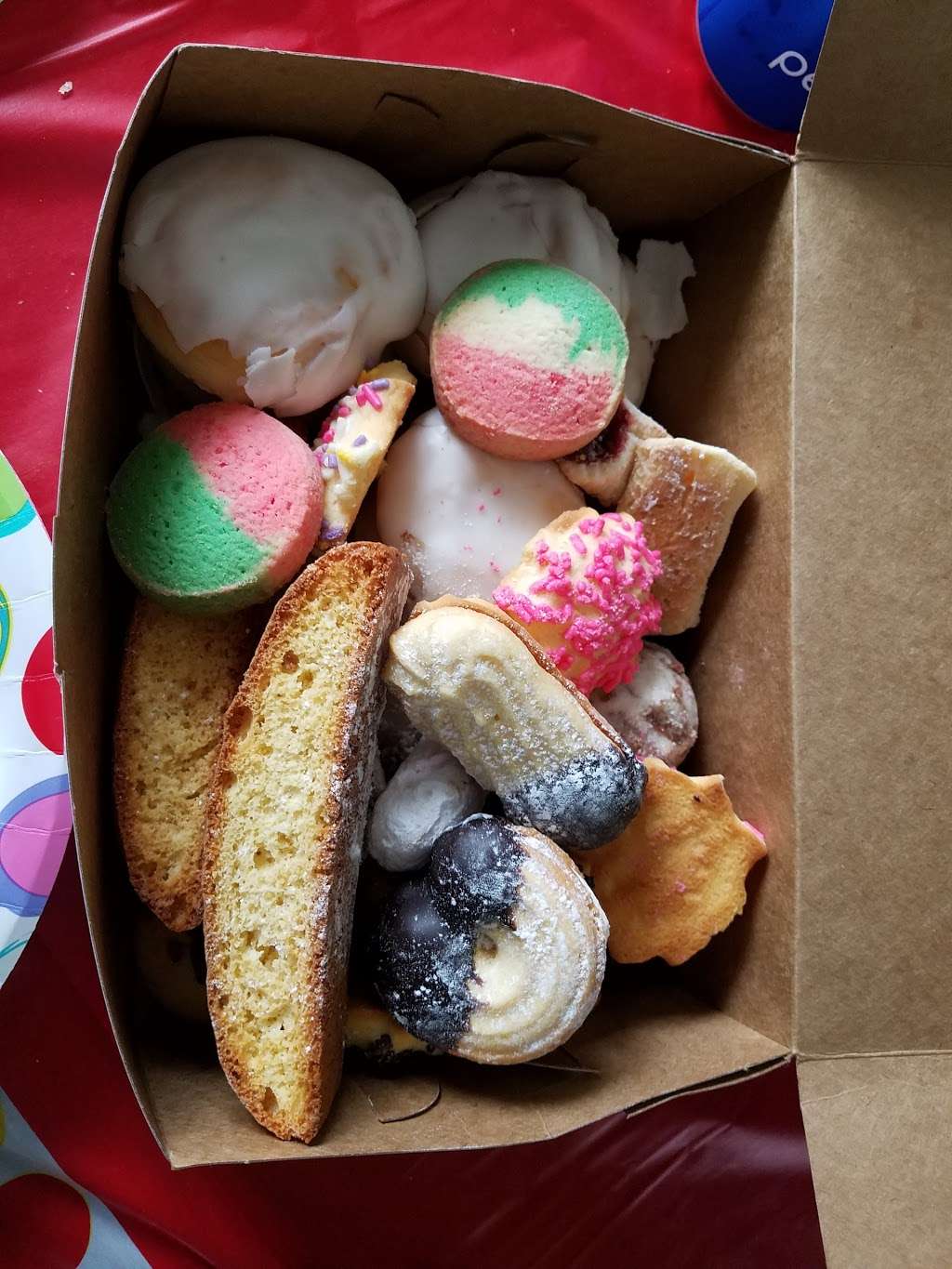 Italian Bakery | 82 E Lake St, Addison, IL 60101, USA | Phone: (630) 530-1605