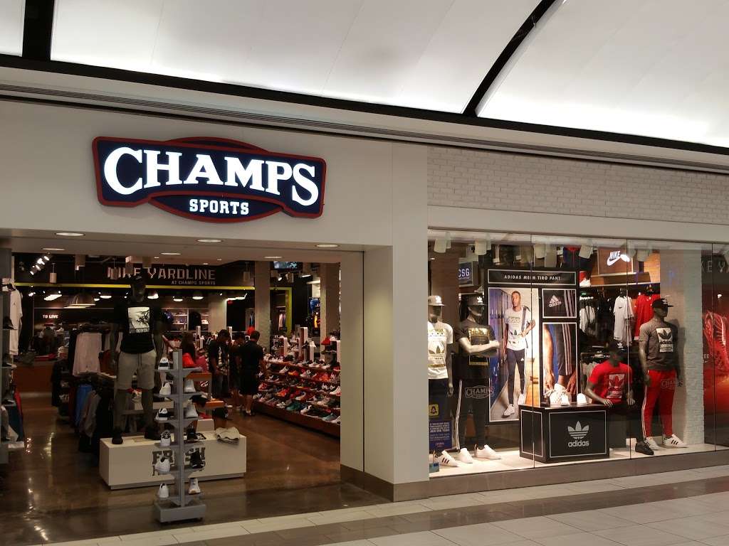 Champs Sports | 1400 Willowbrook Blvd, Wayne, NJ 07470, USA | Phone: (973) 785-3870