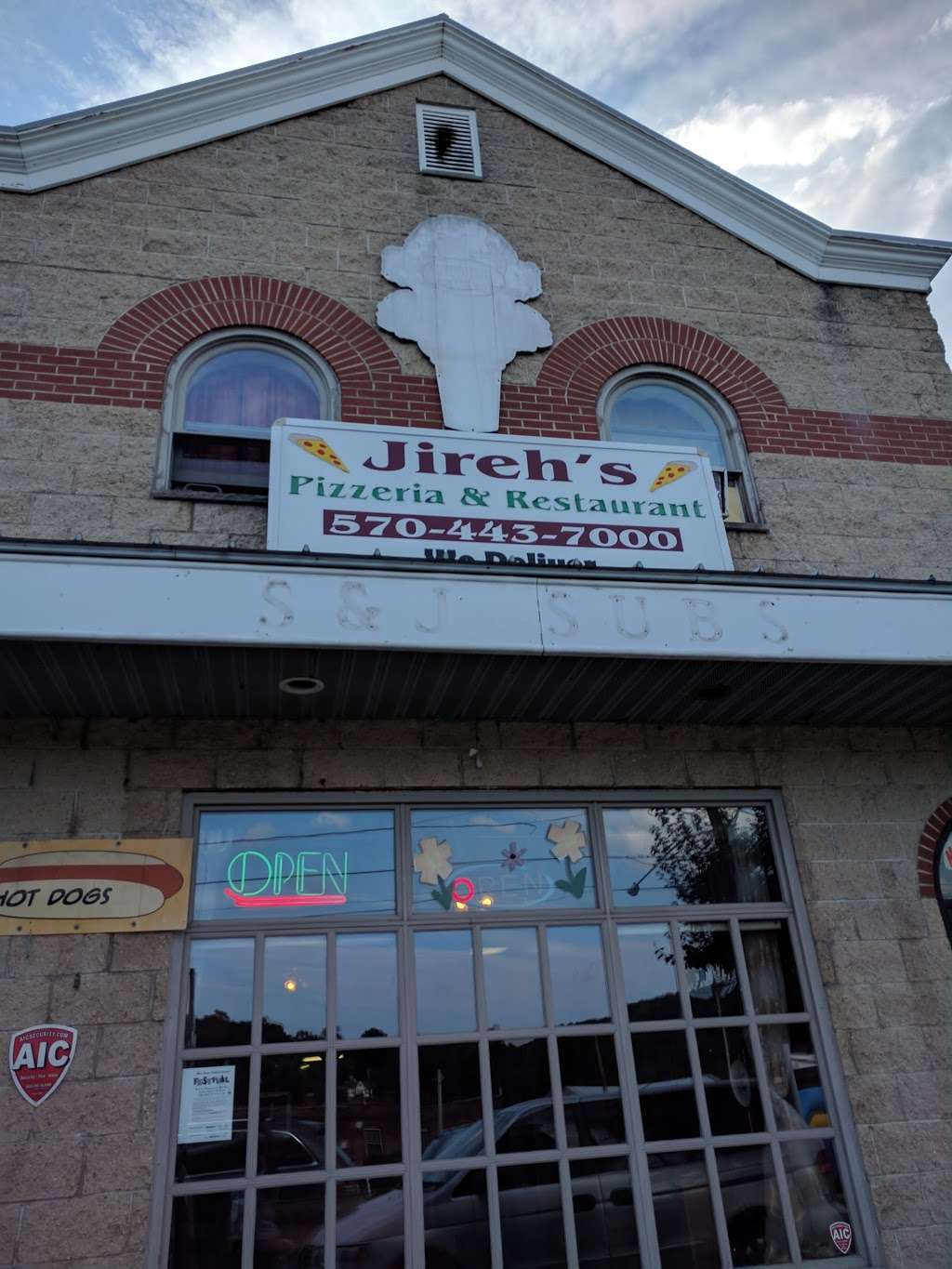 Jireh Pizzeria | 416 Main St, White Haven, PA 18661 | Phone: (570) 443-7000