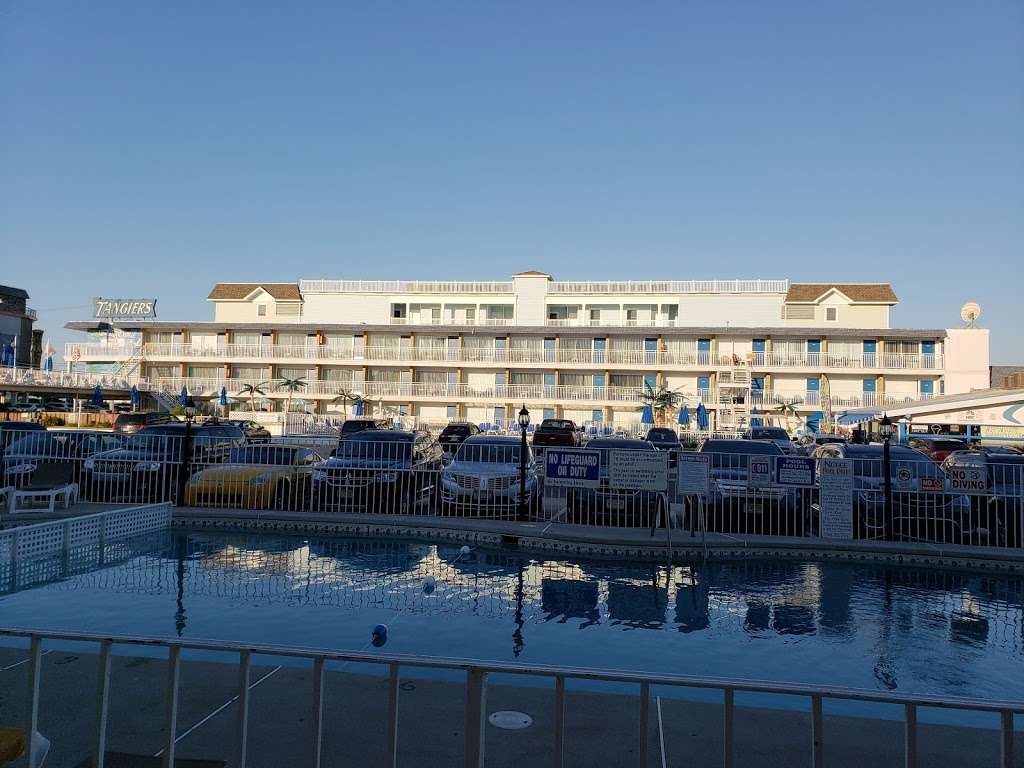 Cape Cod Inn Motel | 6109 Atlantic Ave, Wildwood Crest, NJ 08260, USA | Phone: (609) 522-1177