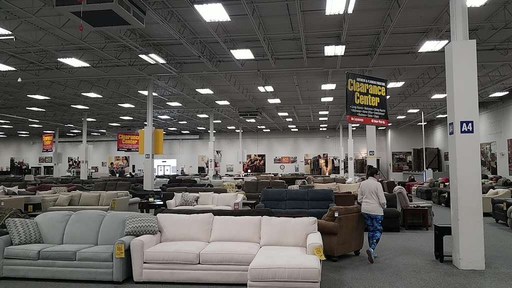 Raymour & Flanigan Furniture and Mattress Clearance Center | 1300 MacDade Boulevard, Woodlyn, PA 19094 | Phone: (610) 521-5421