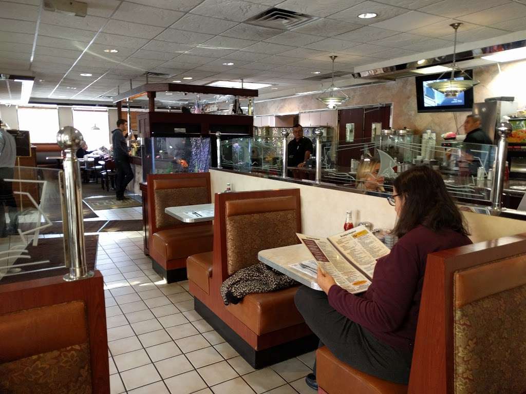 Eastchester Odyssey Diner | 465 White Plains Rd, Eastchester, NY 10709, USA | Phone: (914) 961-8855
