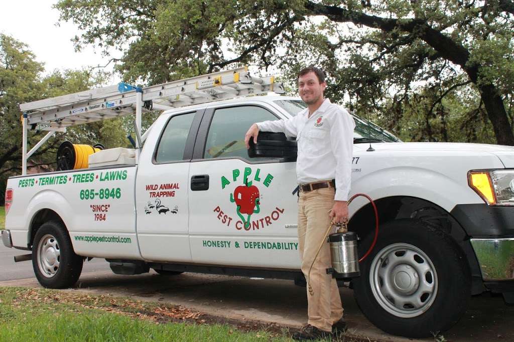 Apple Pest Control | 17317 Bandera Rd, Helotes, TX 78023, USA | Phone: (210) 695-8946