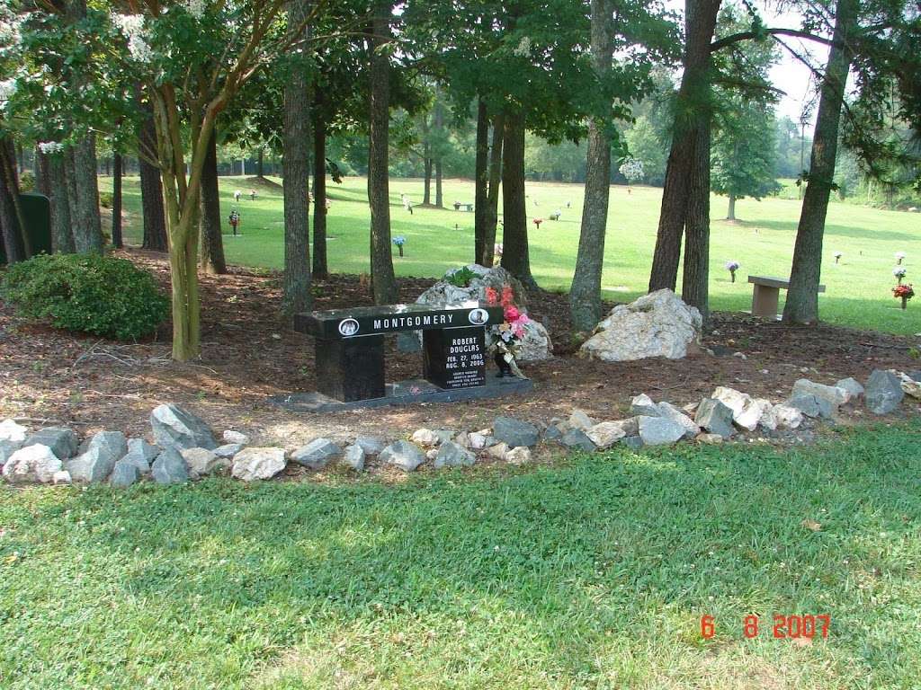 Northlake Memorial Gardens | 11001 Alexandriana Rd, Huntersville, NC 28078, USA | Phone: (704) 584-9004