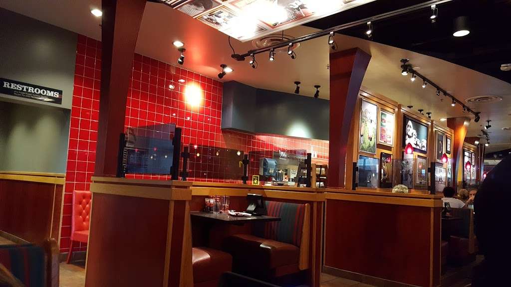 Red Robin Gourmet Burgers and Brews | 4259 E Black Horse Pike, Mays Landing, NJ 08330 | Phone: (609) 485-0050