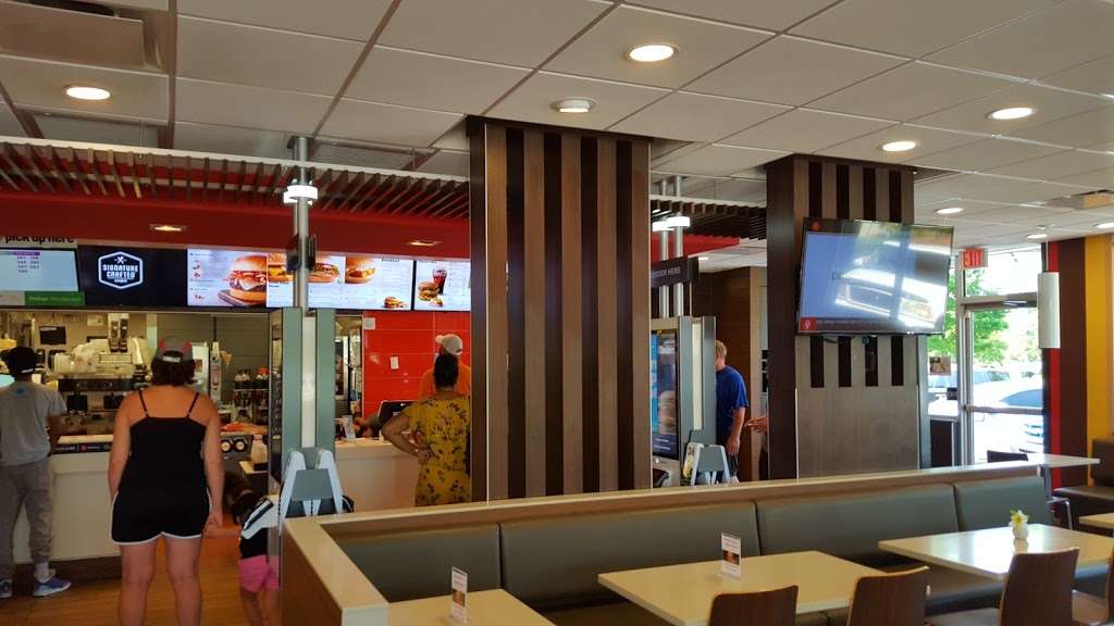 McDonalds | 9725 Callabridge Ct, Charlotte, NC 28216 | Phone: (704) 398-2221