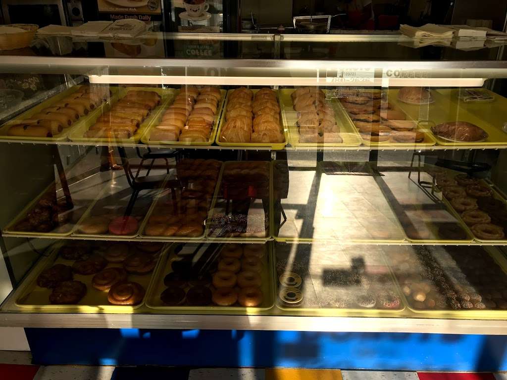Best Donuts | 307 S Cedar Ridge Dr, Duncanville, TX 75116, USA | Phone: (972) 780-2636