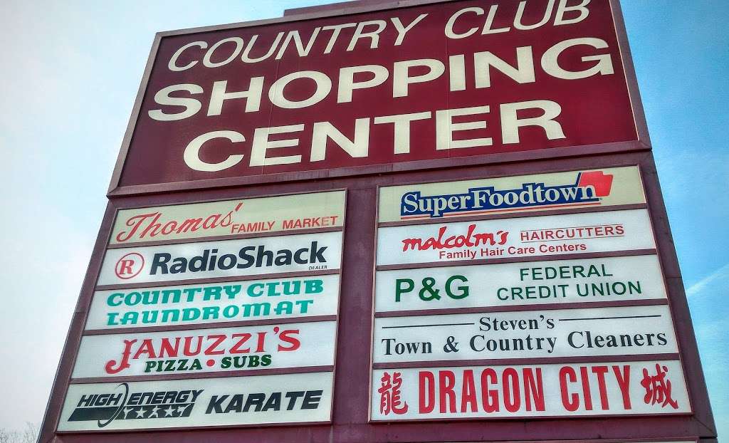 Country Club Shopping Center | 40 Country Club Shopping Center, Dallas, PA 18612, USA