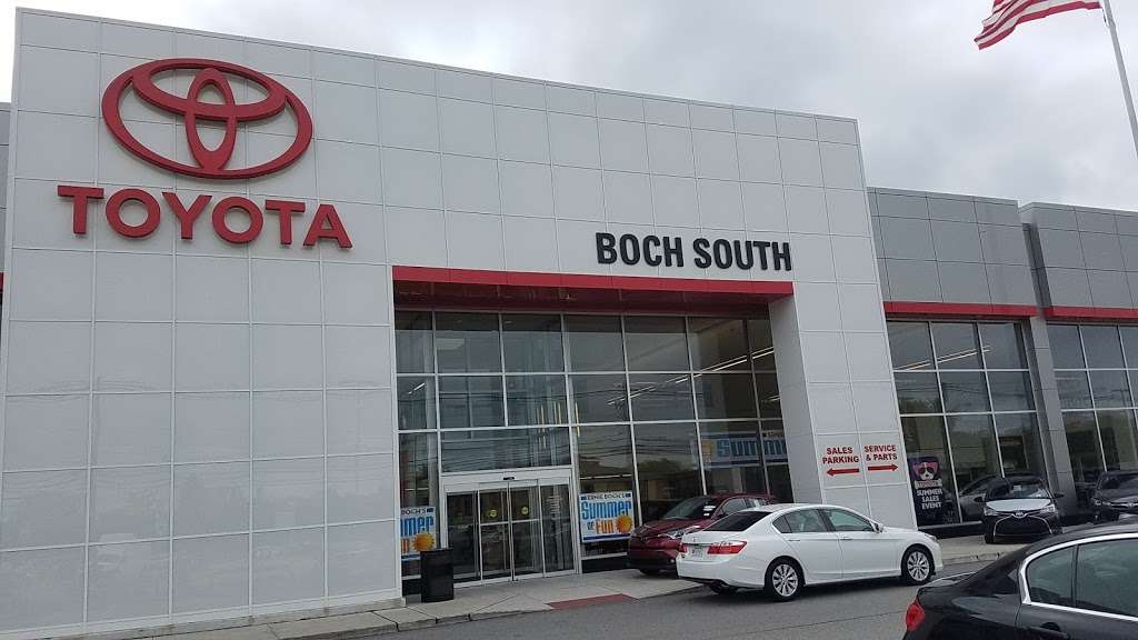 Boch Toyota South | 620 S Washington St, North Attleborough, MA 02760, USA | Phone: (866) 660-3920