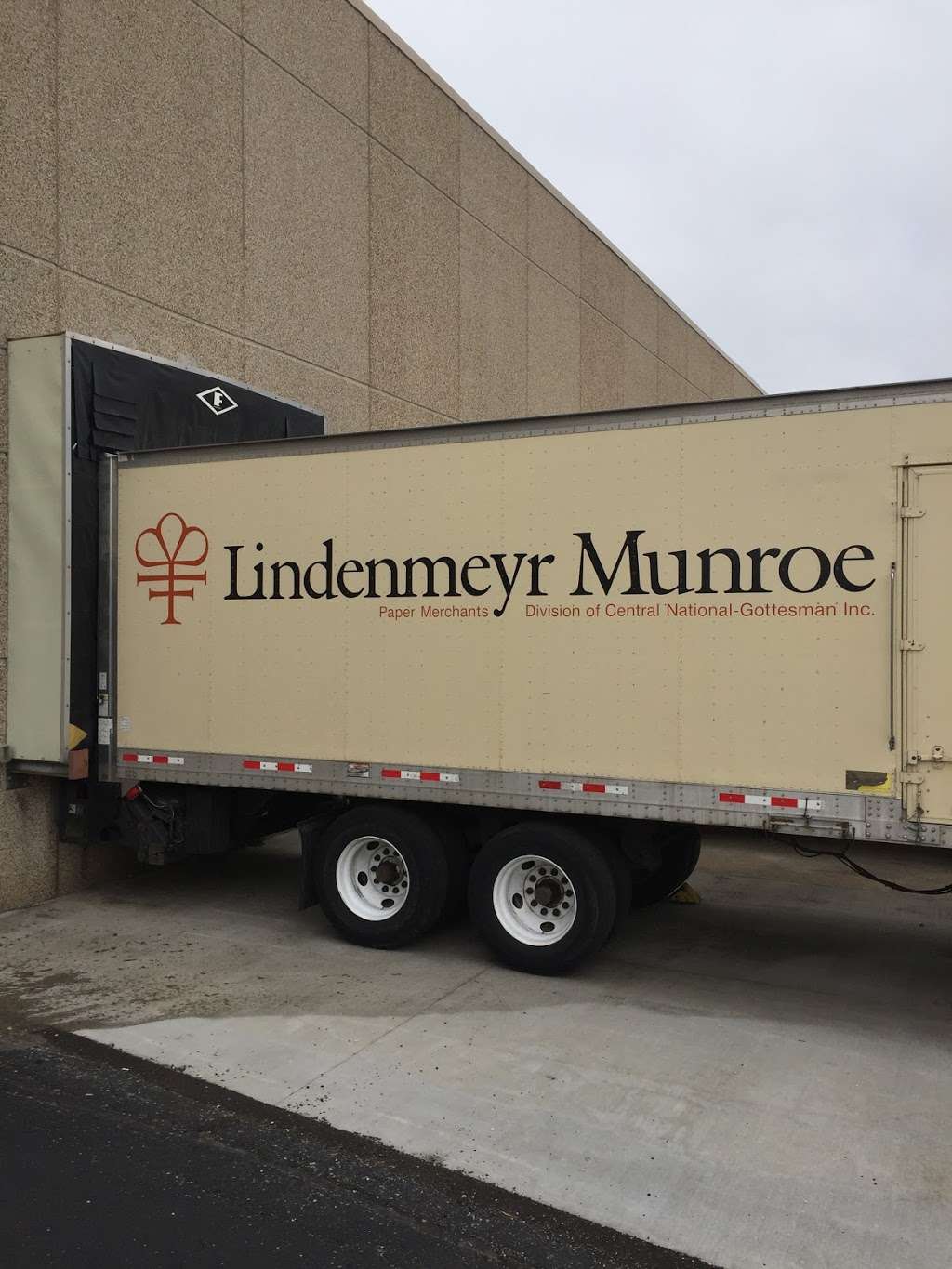 Lindenmeyr Munroe | N22 W23977 Ridgeview Pkwy, Waukesha, WI 53188, USA | Phone: (414) 771-3771