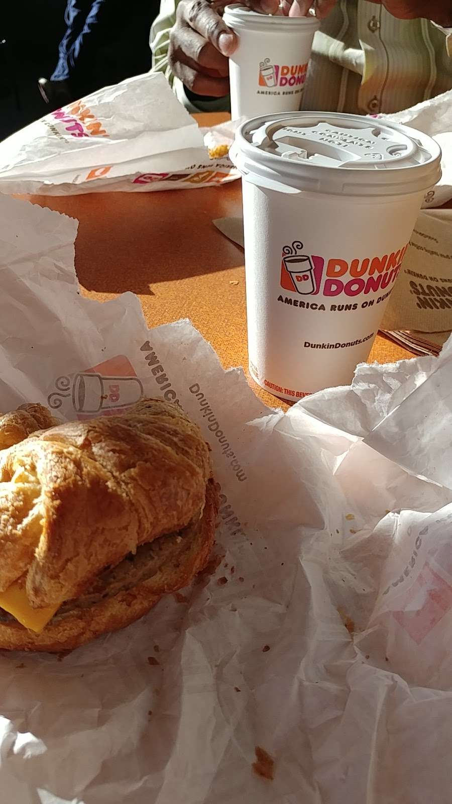 Dunkin | 2165 N Chester St, Gastonia, NC 28052, USA | Phone: (704) 869-0778