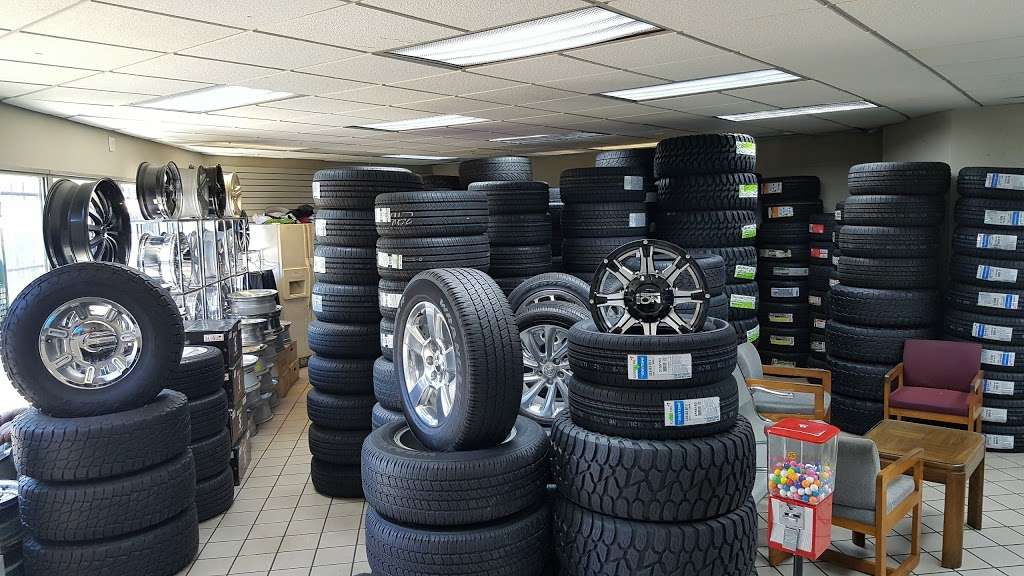 Southwest Tire Shop | 4110 Hwy 6 N, Houston, TX 77084, USA | Phone: (281) 463-2700