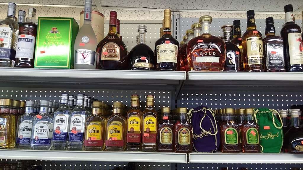 Joes Liquor & Convenience Store | 8014 Hickman Mills Dr, Kansas City, MO 64132, USA | Phone: (816) 822-9997