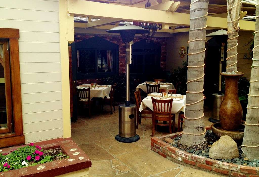 Vigiluccis Trattoria Italiana | 530 N Coast Hwy 101, Encinitas, CA 92024, USA | Phone: (760) 634-2365