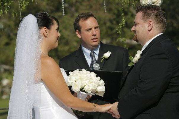 Wedding Minister | 8176 Ferguson Green, Buena Park, CA 90621, USA | Phone: (714) 686-0757