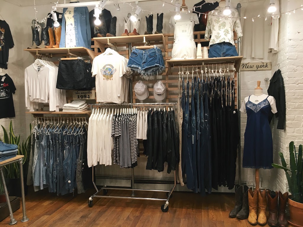 Brandy Melville | 44 Prince St, New York, NY 10012, USA | Phone: (212) 966-6569