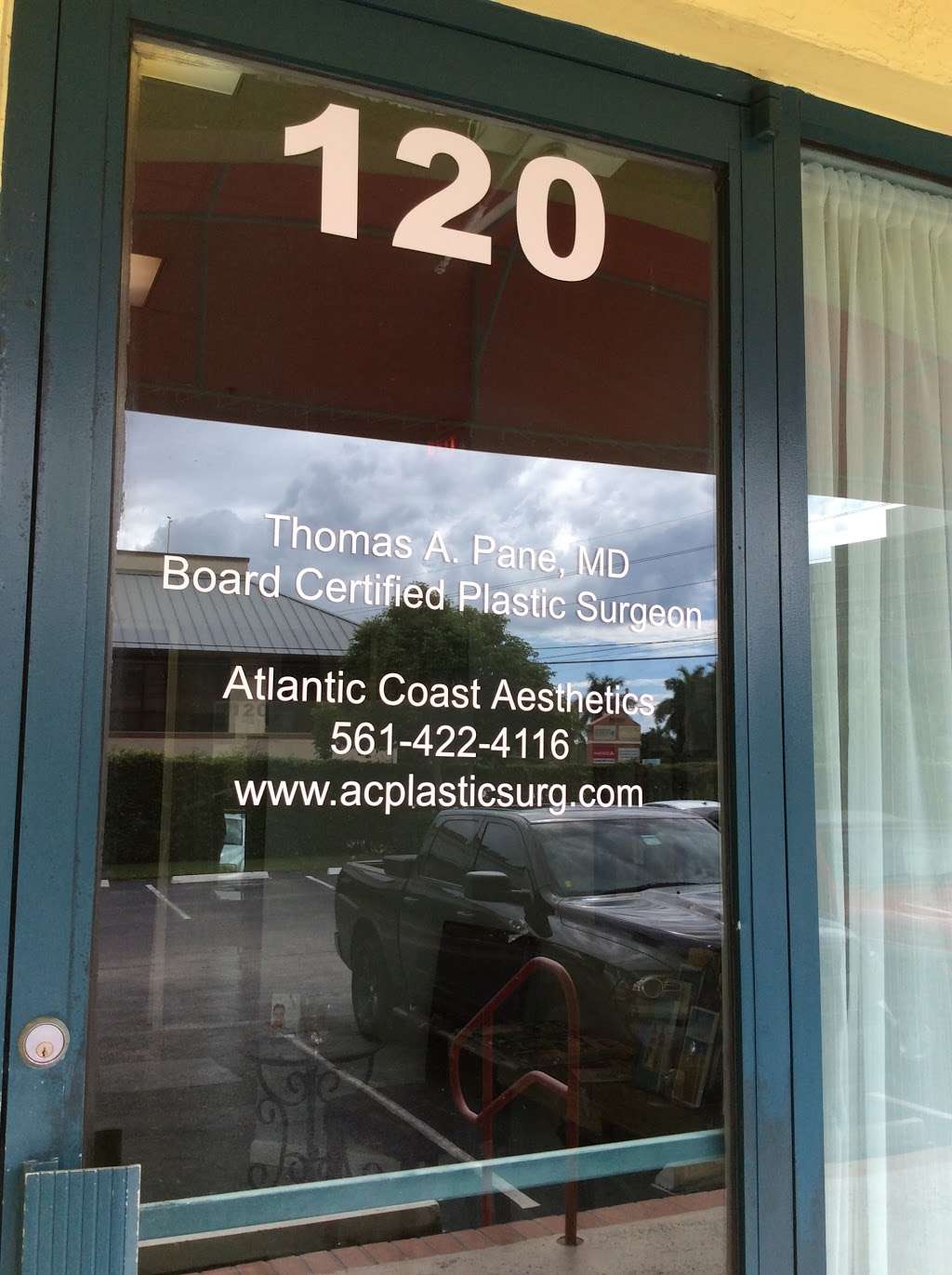 Atlantic Coast Aesthetics | 4360 Northlake Blvd #106, Palm Beach Gardens, FL 33410, USA | Phone: (561) 422-4116