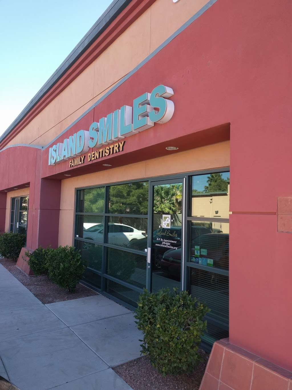 Island Smiles | 8940 S Maryland Pkwy # 100, Las Vegas, NV 89123, USA | Phone: (702) 270-6501