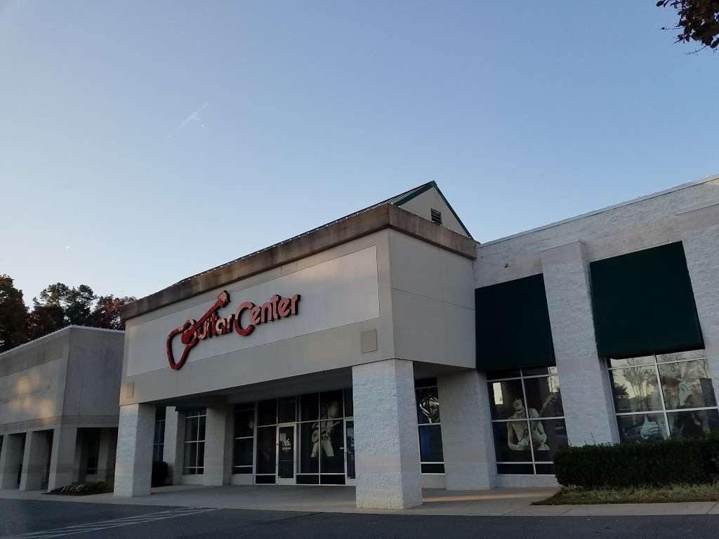 Guitar Center | 10050 E Independence Blvd, Matthews, NC 28105, USA | Phone: (704) 321-1828