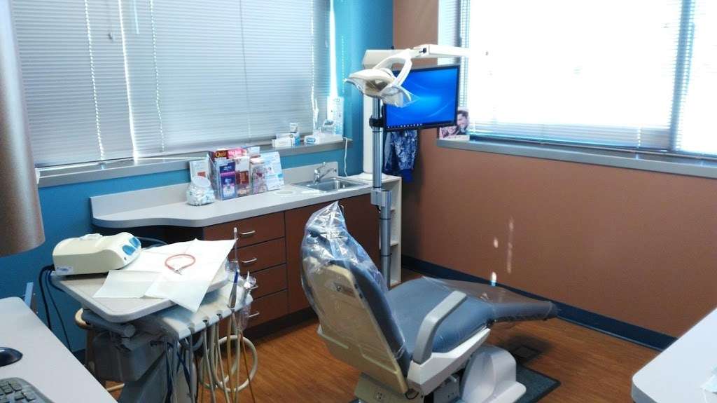 Prairie Dental Care | 2424 W Indian Trail Suite D, Aurora, IL 60506, USA | Phone: (630) 907-0330